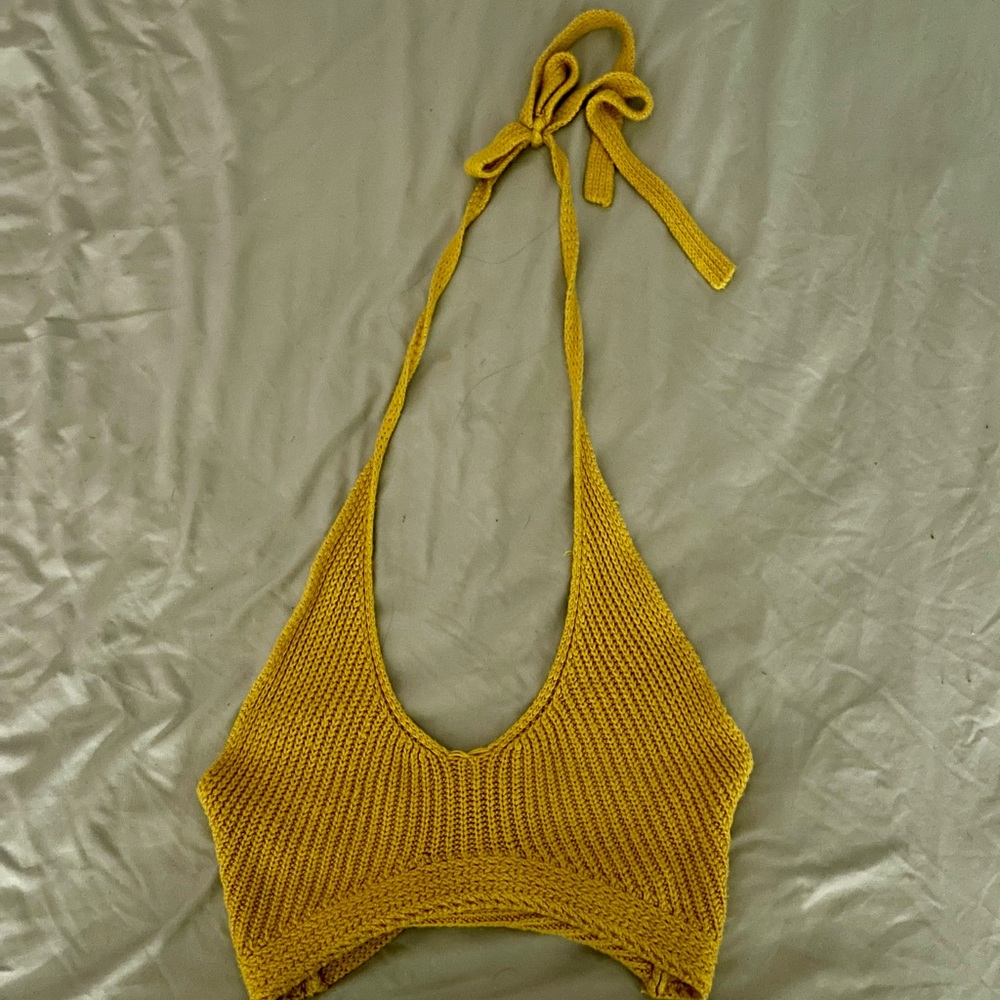 Crochet halter tie crop top!